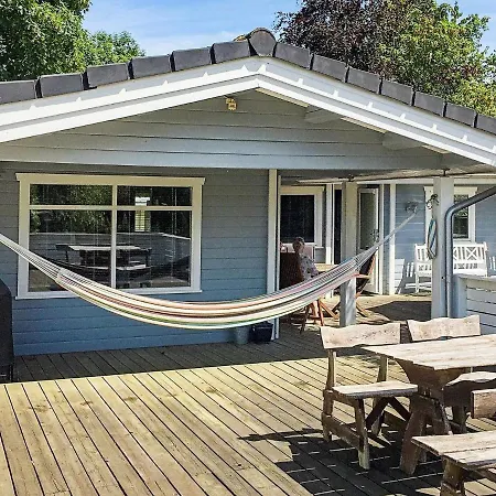 Дом отдыха Three-bedroom Holiday In Glesborg 29 Fjellerup Strand